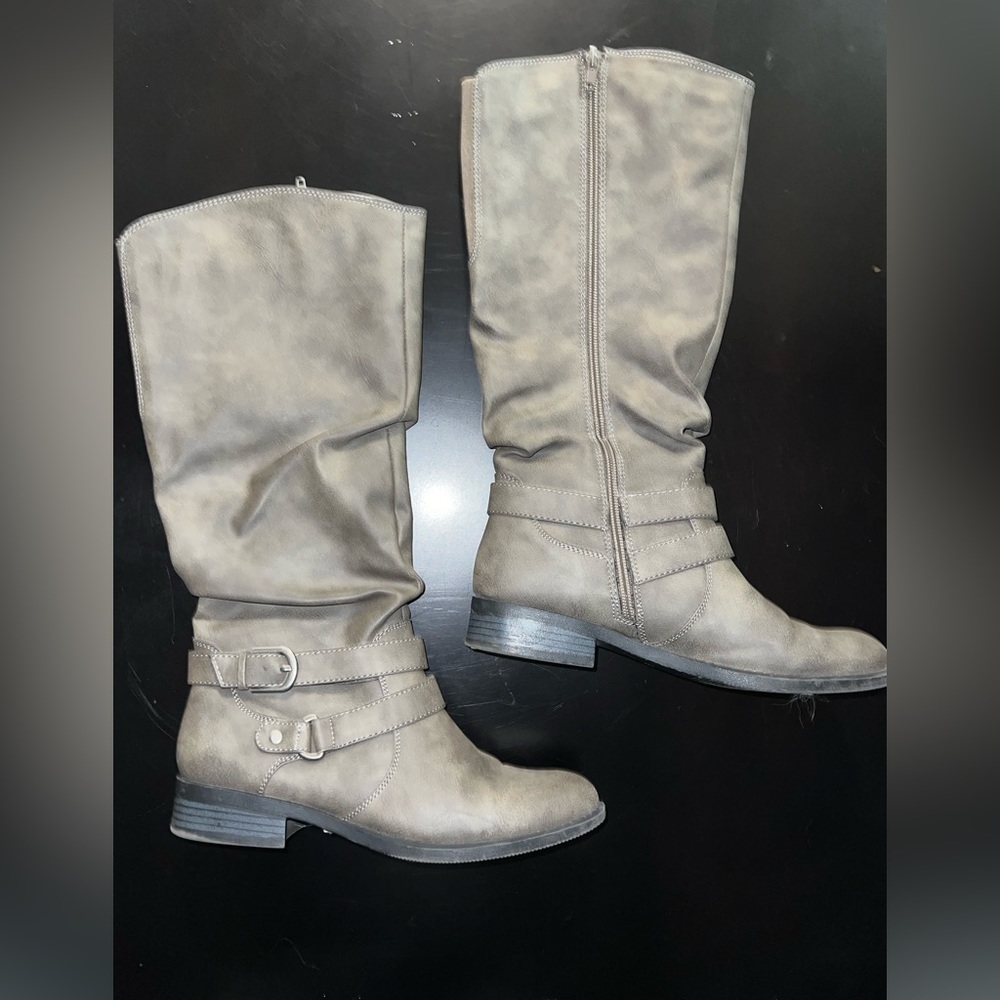Whitman Grey boots womans size 8